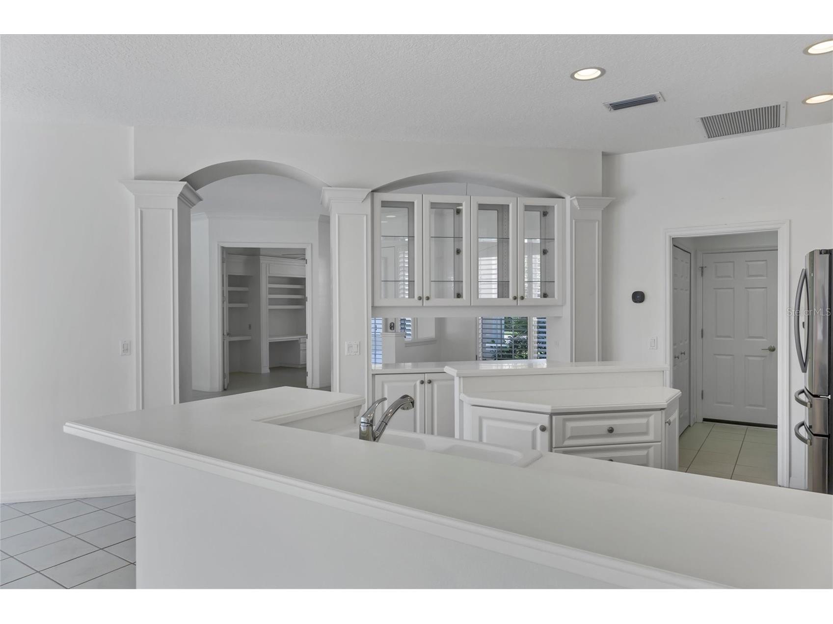 8501 Park Shore Lane Sarasota FL 34238 A4691815 image13