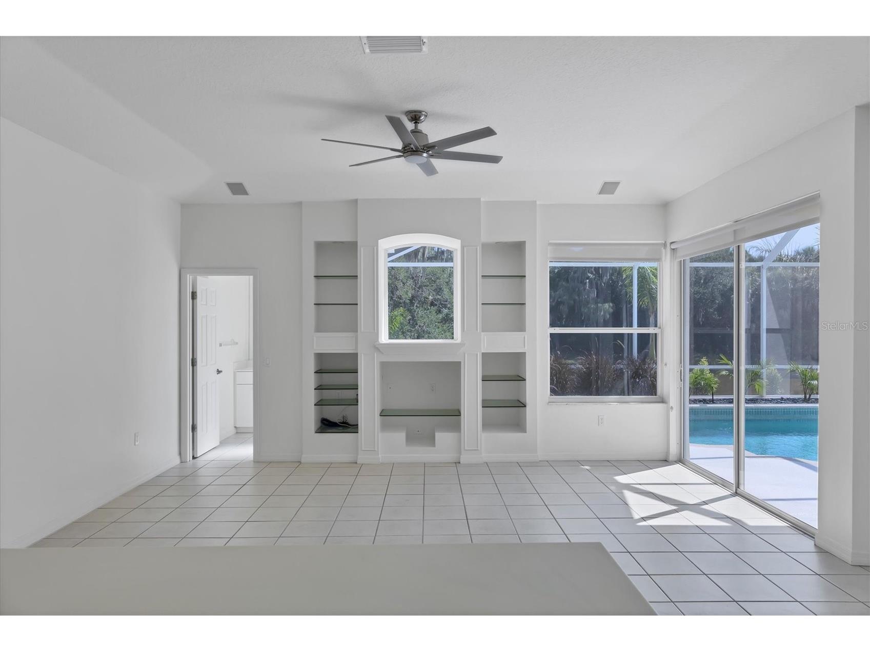 8501 Park Shore Lane Sarasota FL 34238 A4691815 image19