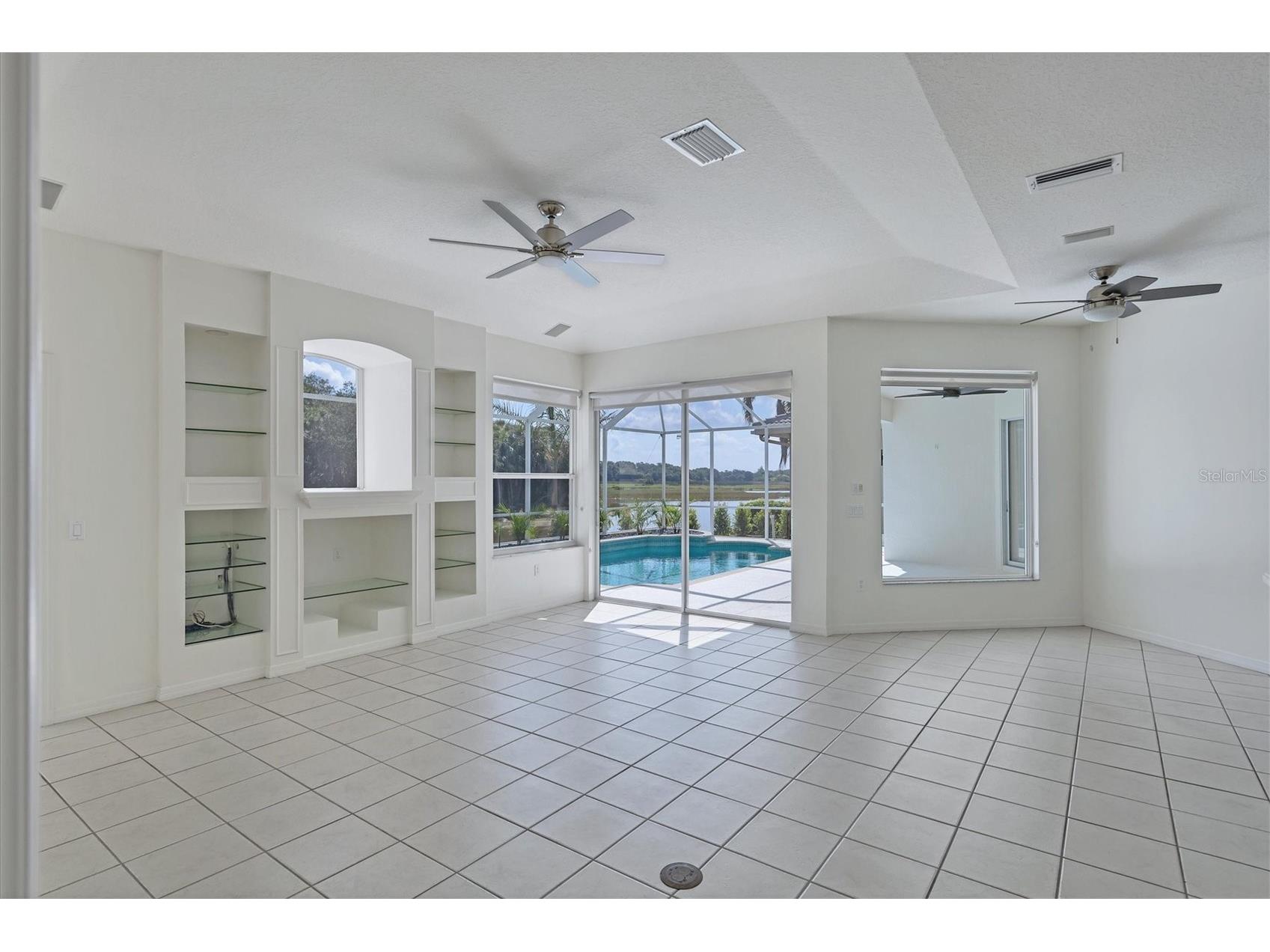 8501 Park Shore Lane Sarasota FL 34238 A4691815 image20