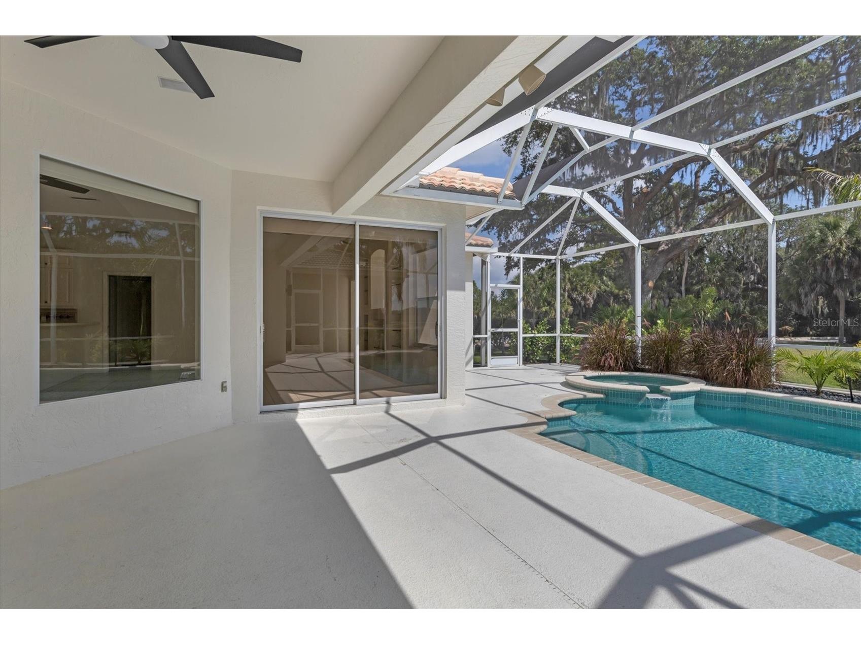 8501 Park Shore Lane Sarasota FL 34238 A4691815 image33