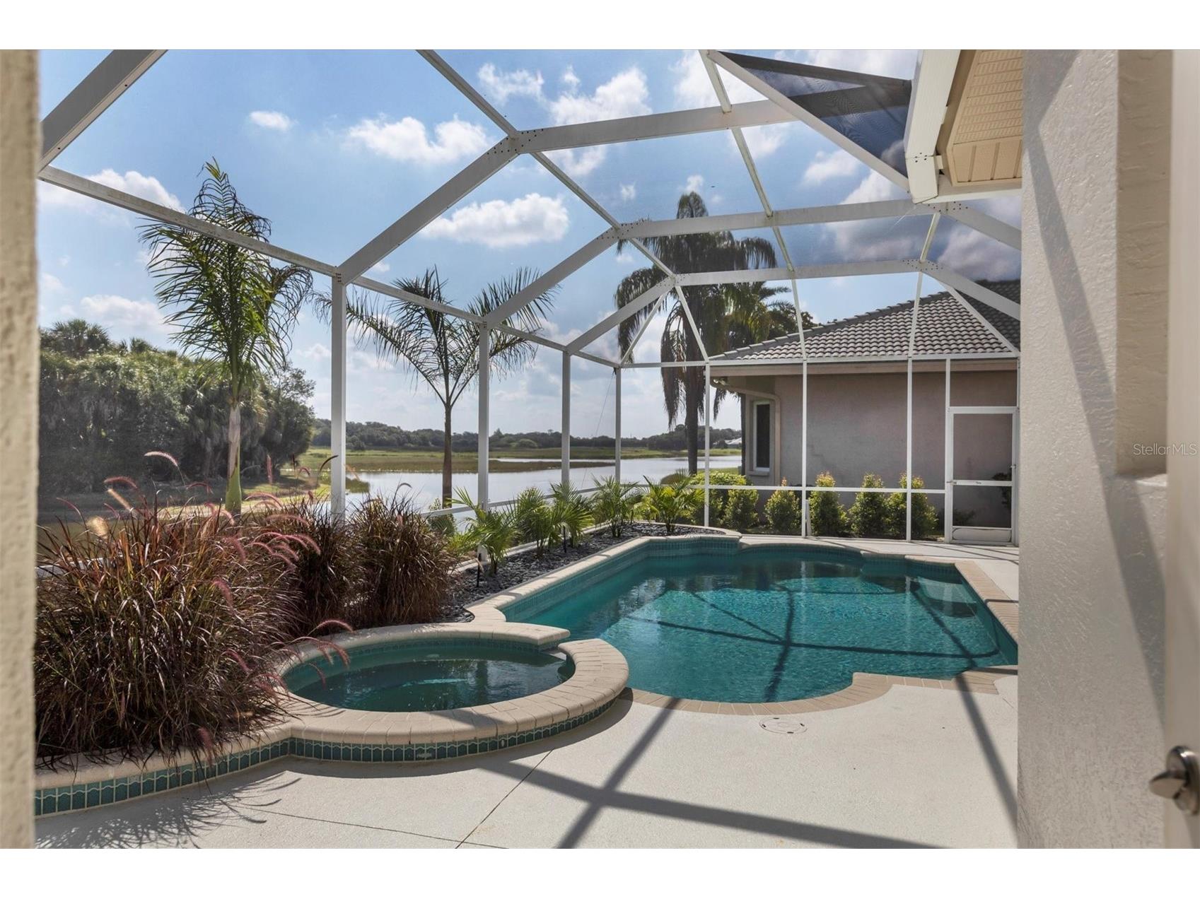 8501 Park Shore Lane Sarasota FL 34238 A4691815 image34