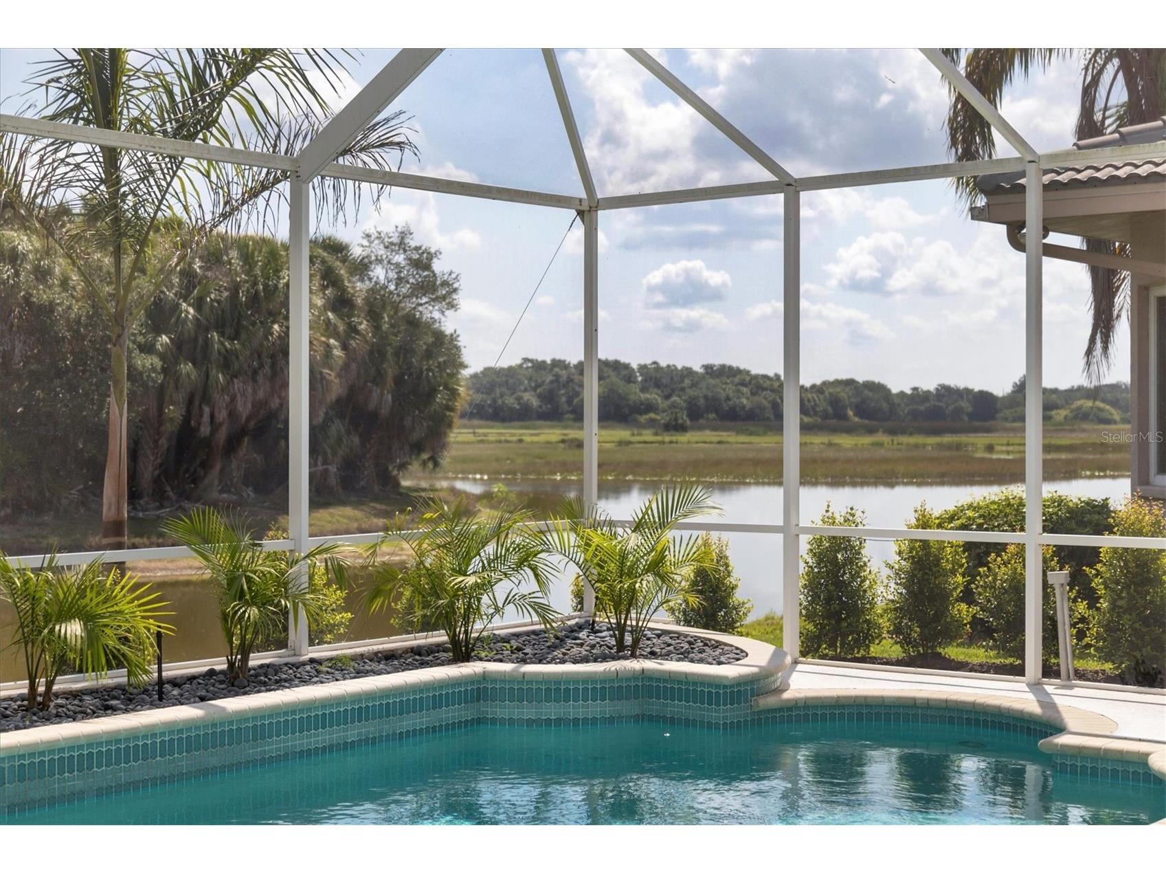 8501 Park Shore Lane Sarasota FL 34238 A4691815 image35