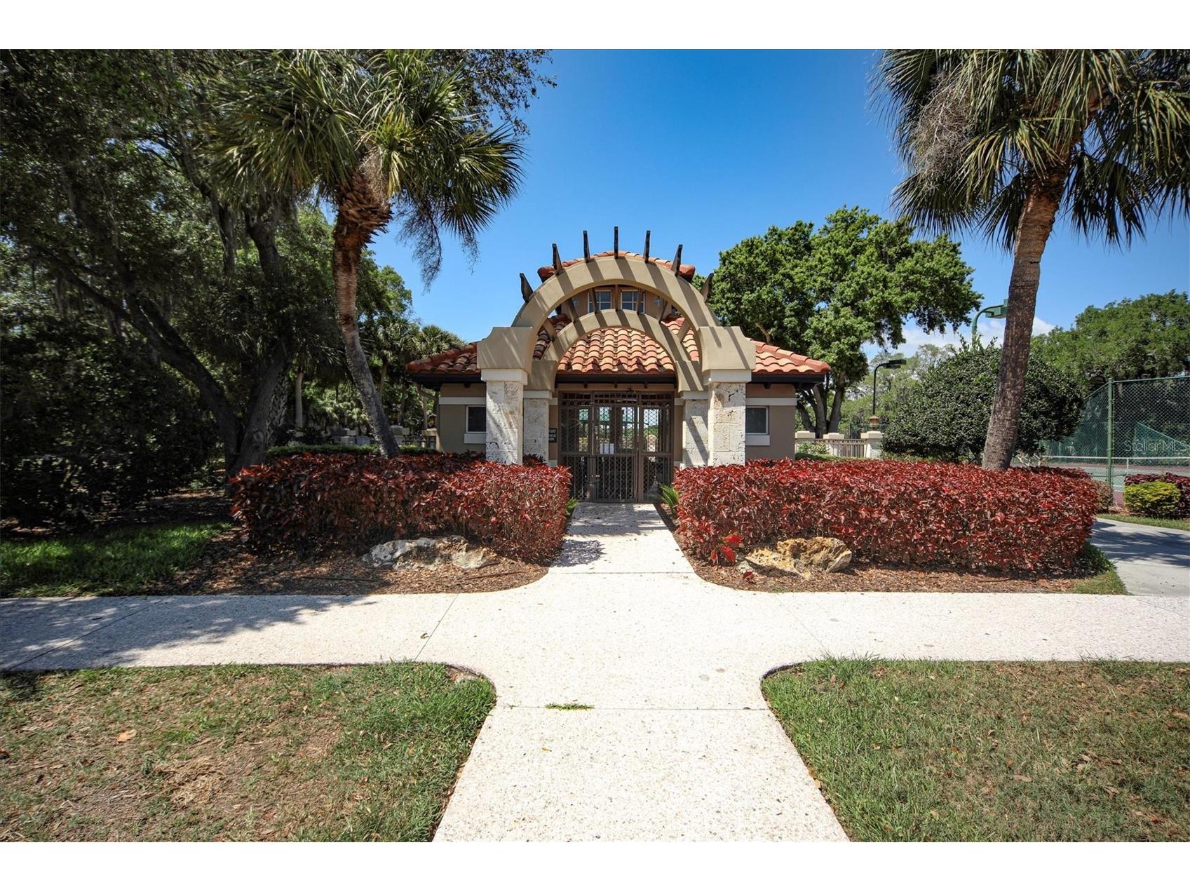 8501 Park Shore Lane Sarasota FL 34238 A4691815 image42