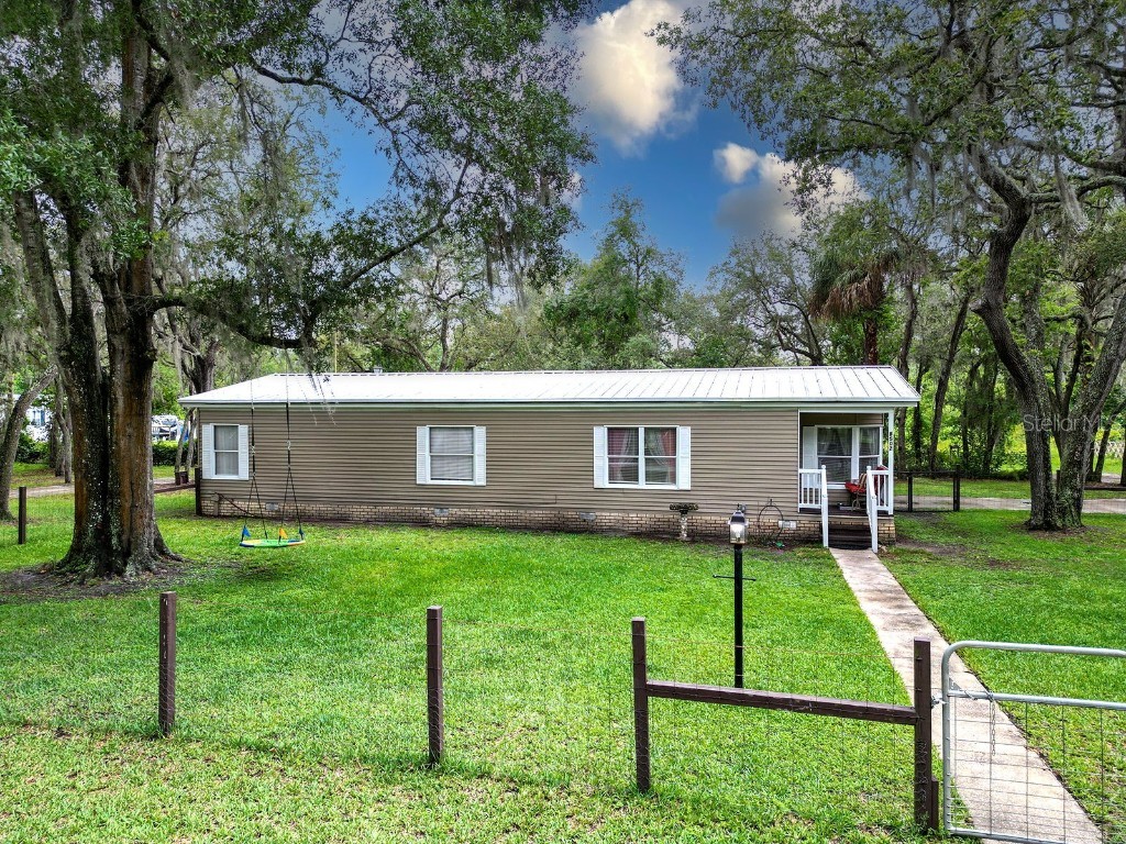 8502 Mutiny Point Leesburg FL 34788 G5069215 image1