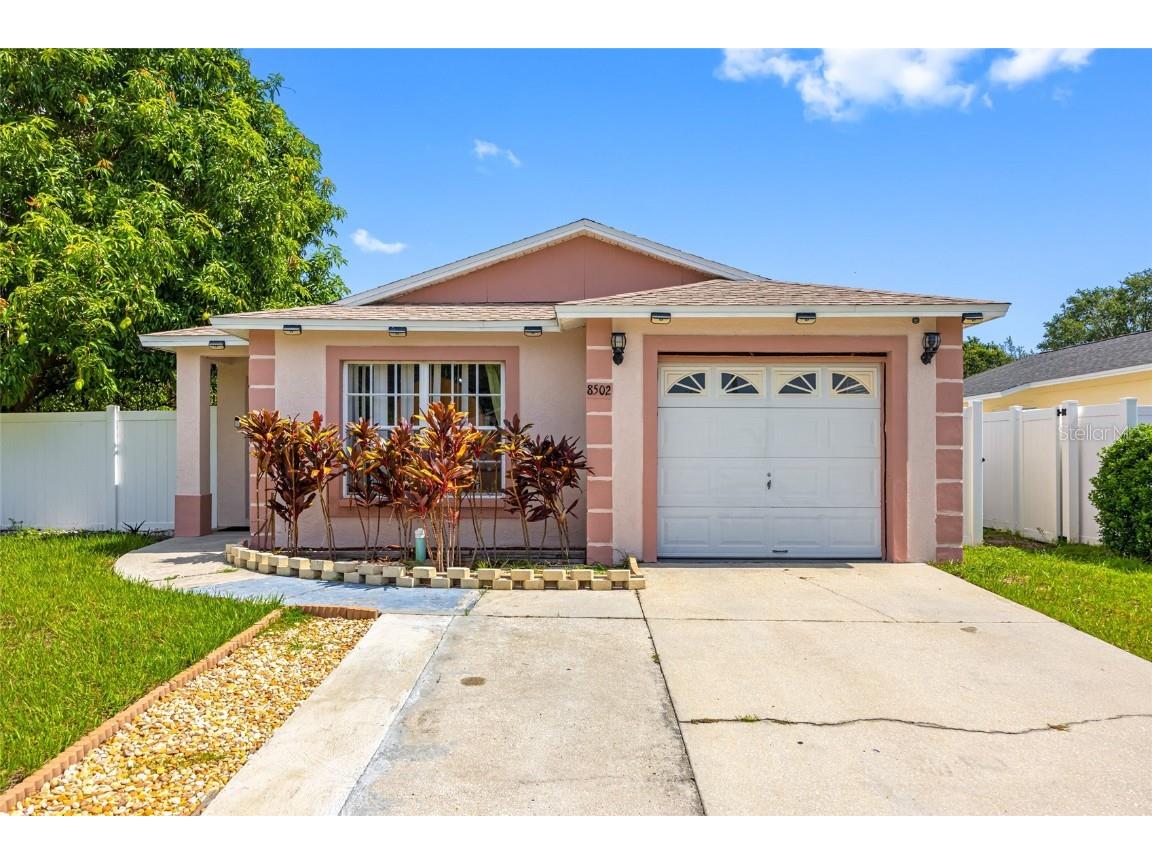 8502 N Hyaleah Road Tampa FL 33617 TB8401860 image1