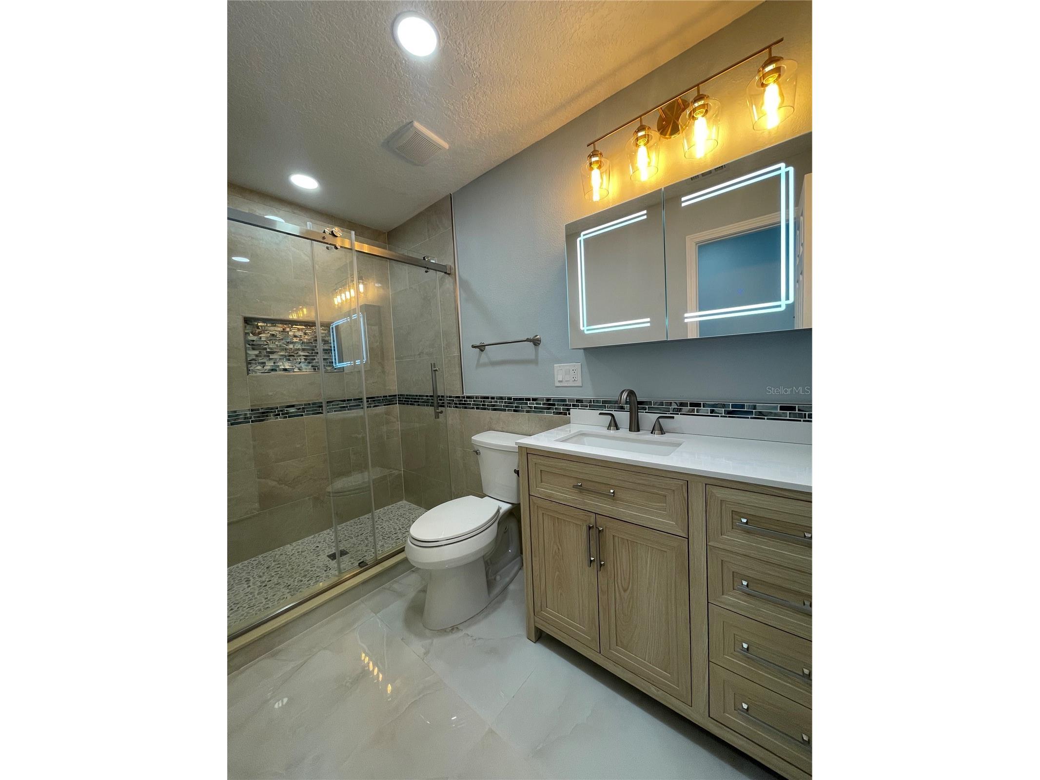 8503 Woodwick Court Tampa FL 33615 TB8504504 image16