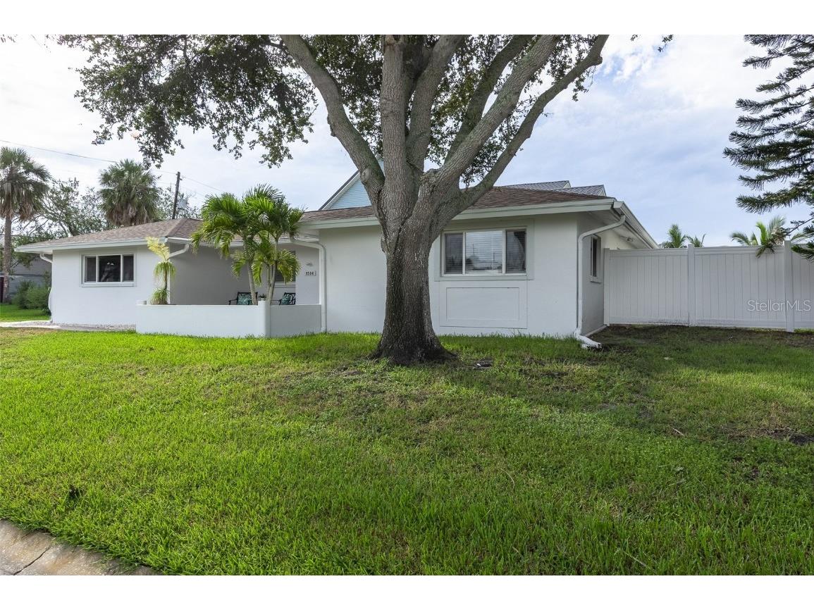 8504 42nd Avenue N Saint Petersburg FL 33709 TB8422063 image40