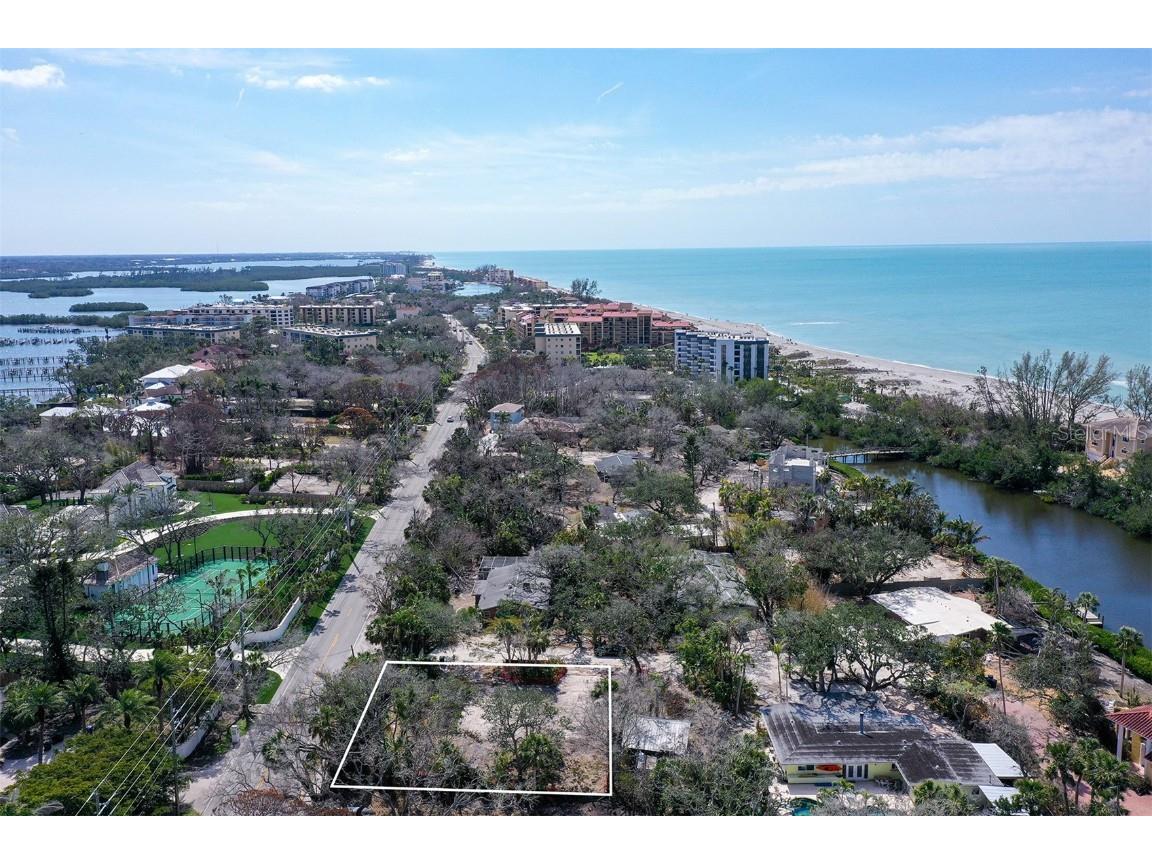 8504 Heron Lagoon Circle Sarasota FL 34242 A4644322 image17