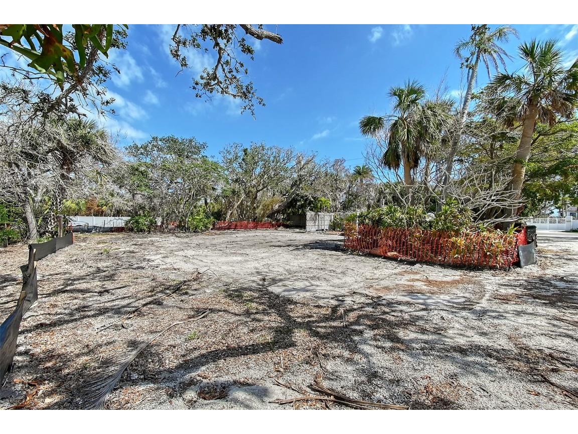 8504 Heron Lagoon Circle Sarasota FL 34242 A4644322 image4