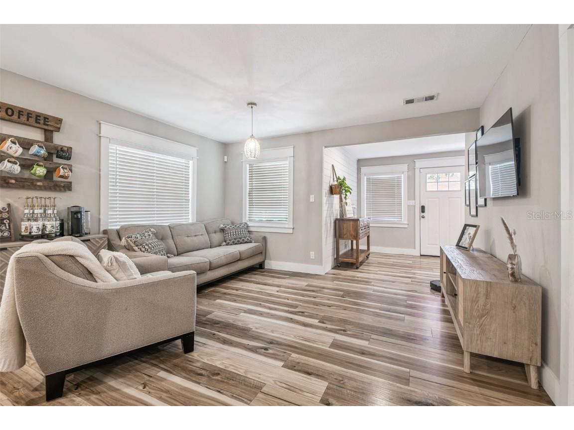 8504 N Highland Avenue Tampa FL 33604 TB8428411 image11