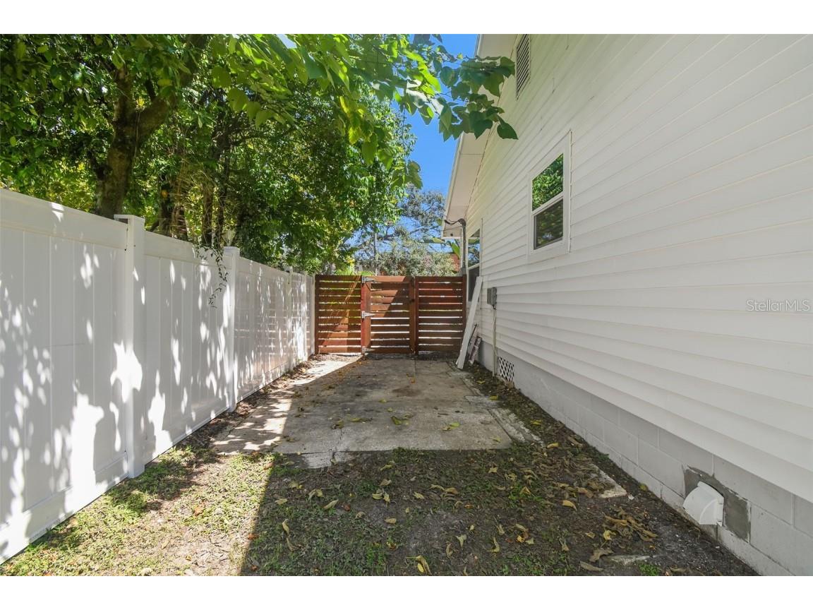 8504 N Highland Avenue Tampa FL 33604 TB8428411 image24