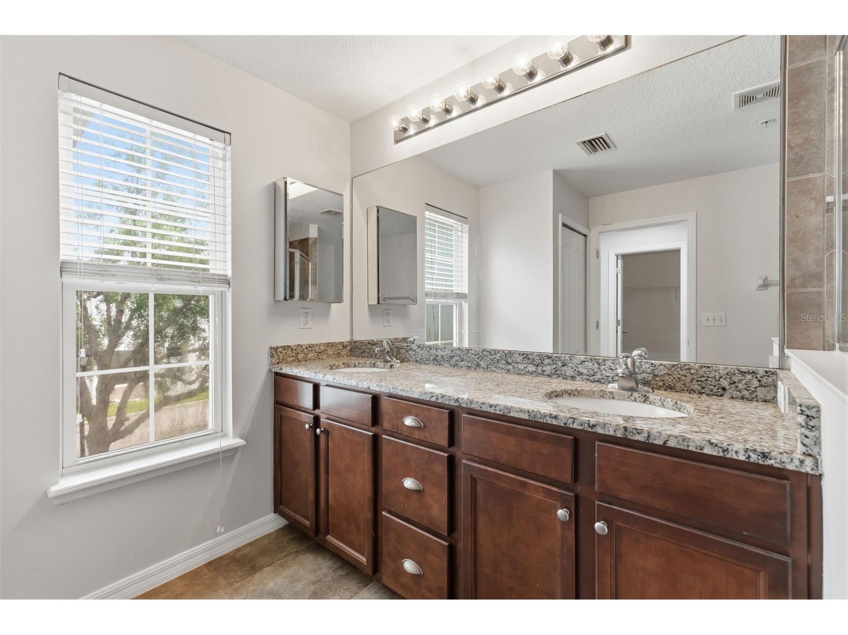 8505 Andalucia Field Drive Temple Terrace FL 33637 TB8499941 image16