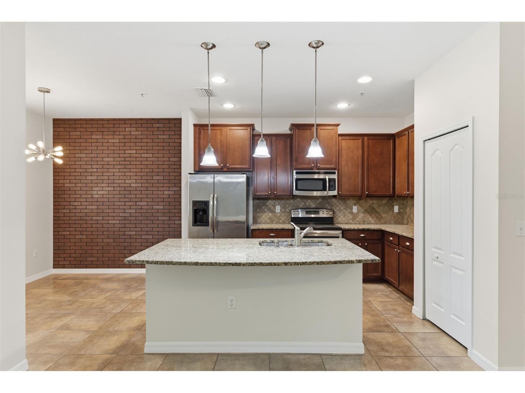 8505 Andalucia Field Drive Temple Terrace FL 33637 TB8499941 image6