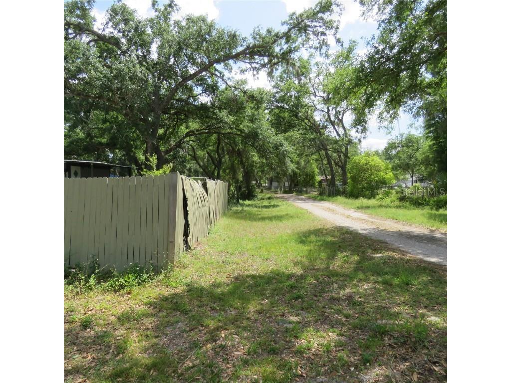 8505 Franklin Road Plant City FL 33565 TB8367284 image18