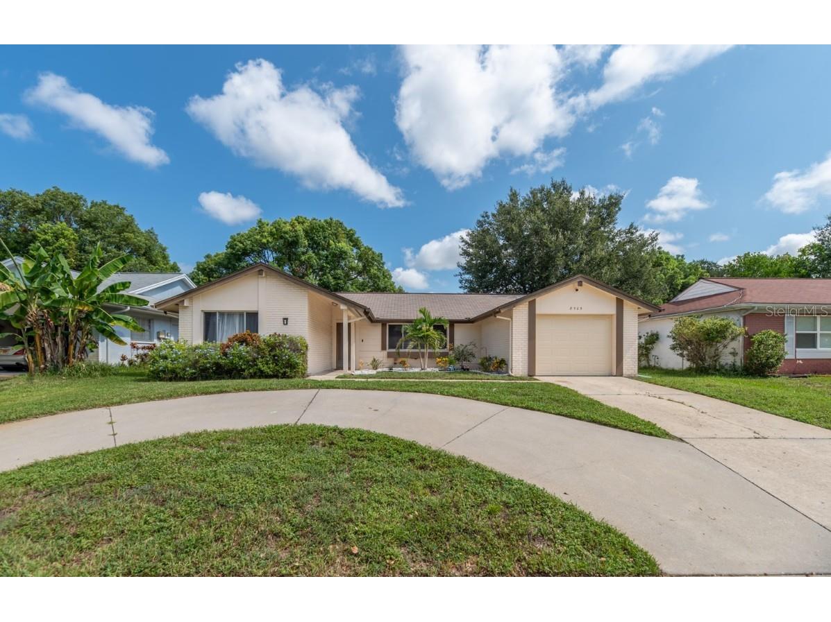 8505 Lincolnshire Drive Hudson FL 34667 W7857122 image1