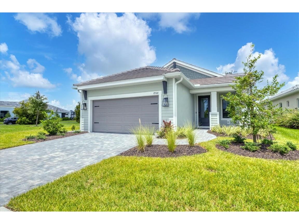 8506 Frangipani Terrace Sarasota FL 34240 A4619361 image1