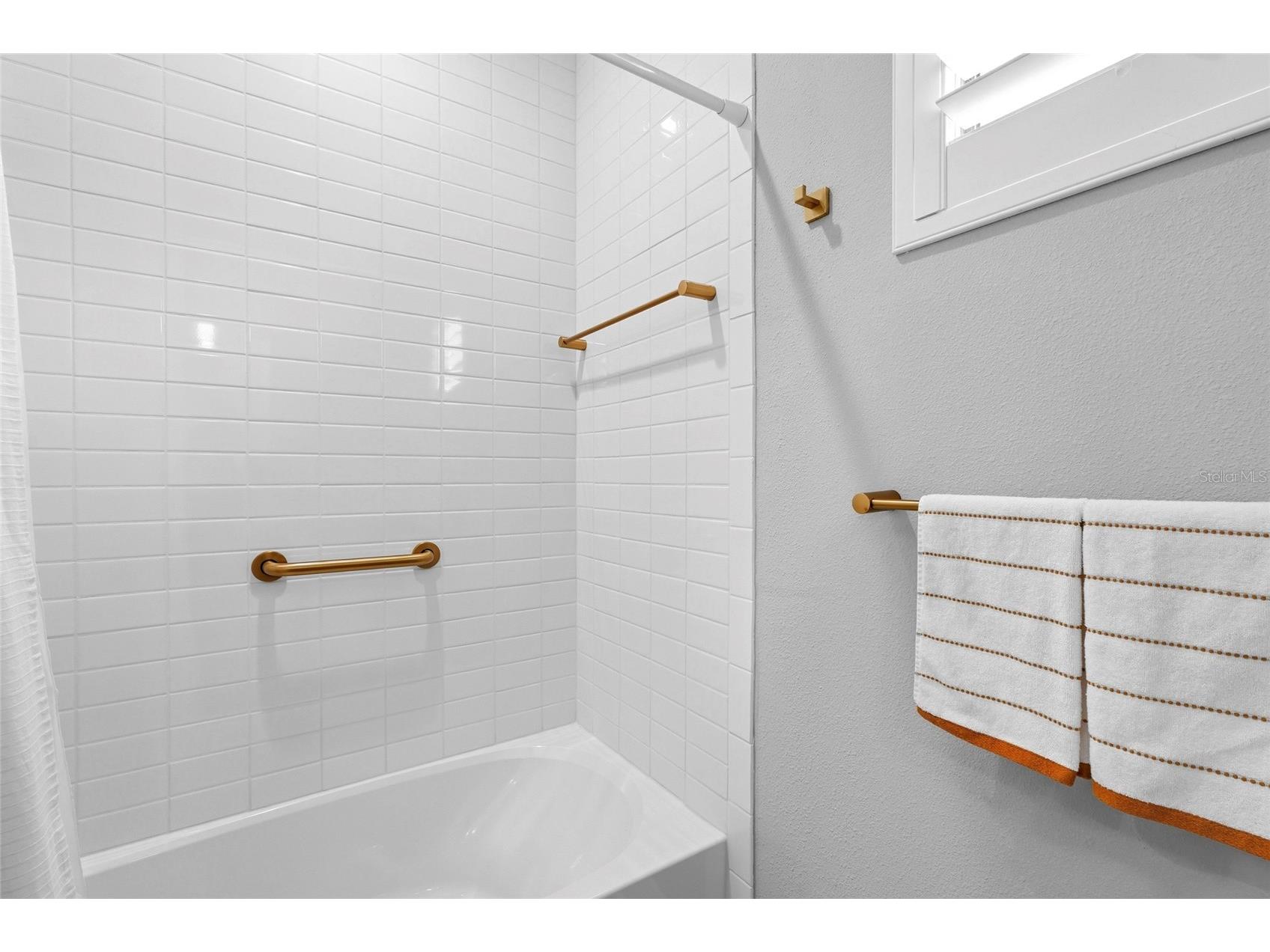 8506 Frangipani Terrace Sarasota FL 34240 A4694557 image37