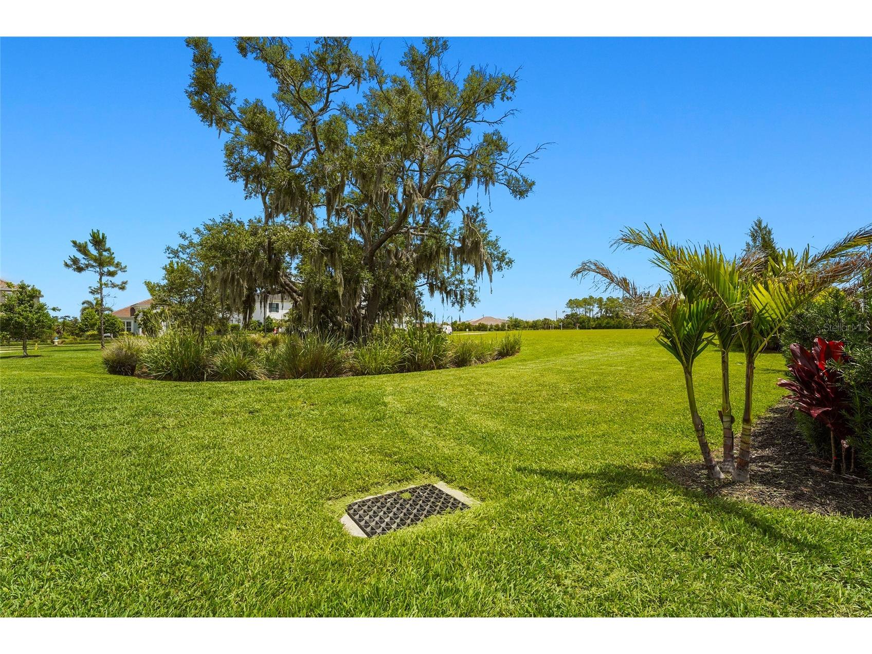 8506 Frangipani Terrace Sarasota FL 34240 A4694557 image45