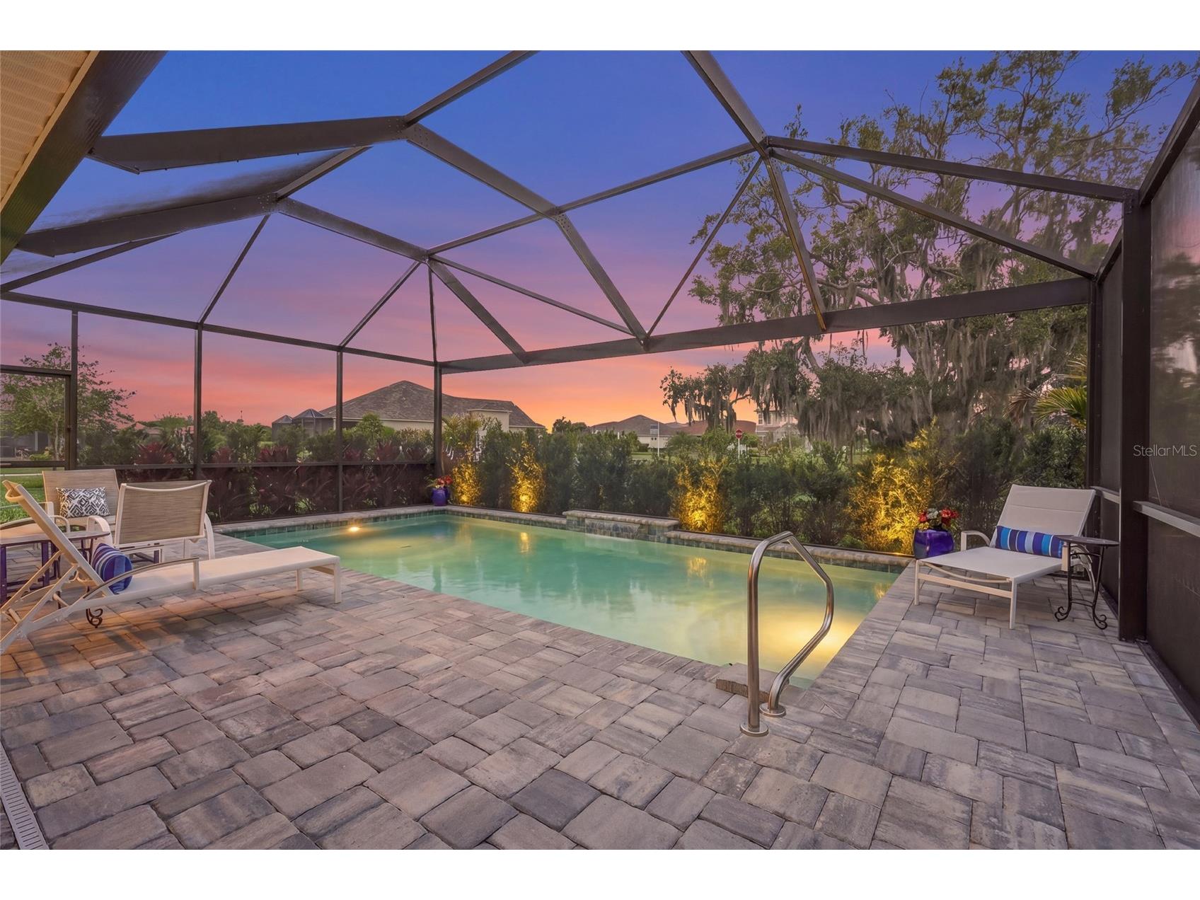8506 Frangipani Terrace Sarasota FL 34240 A4694557 image5