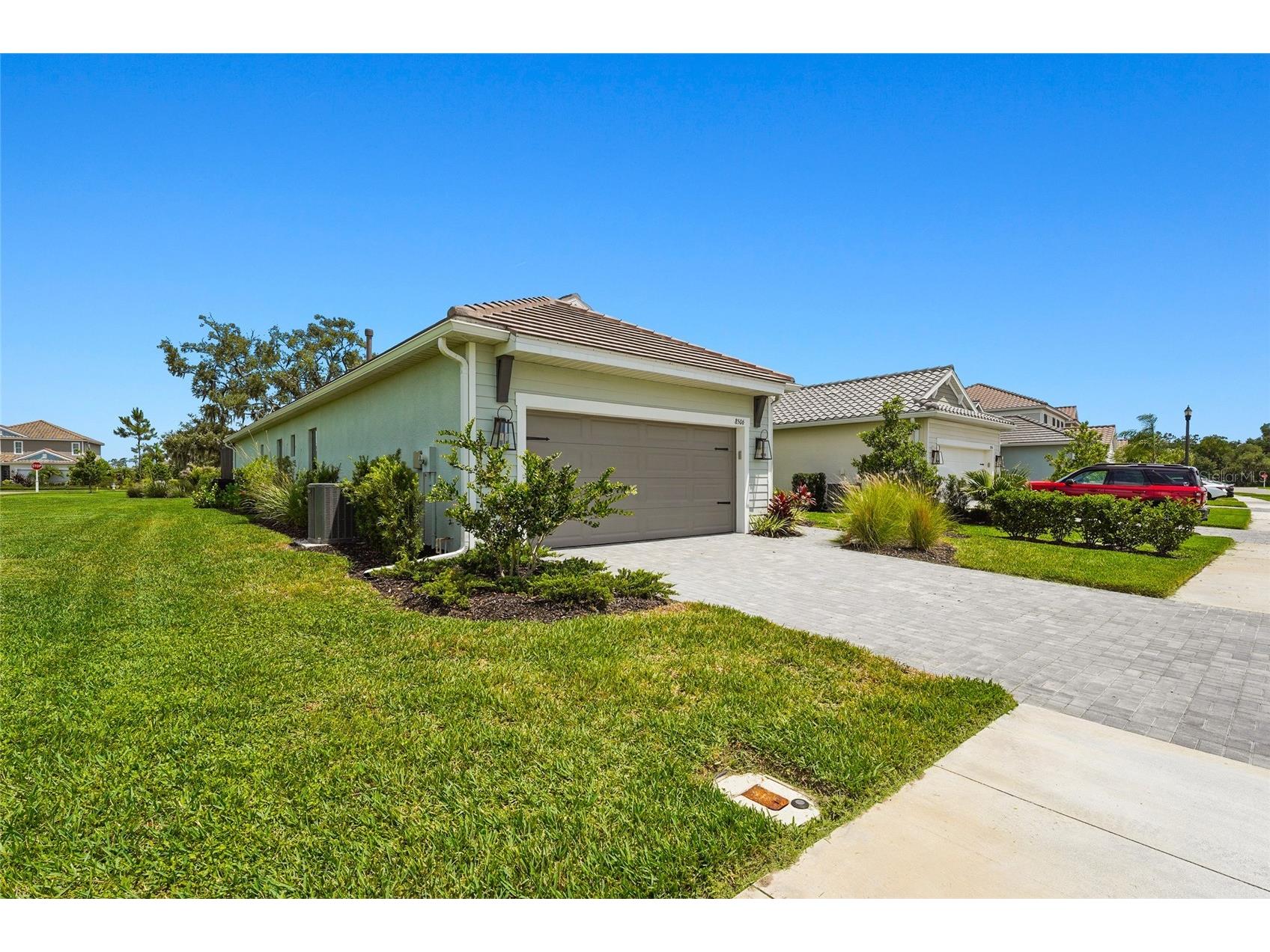8506 Frangipani Terrace Sarasota FL 34240 A4694557 image51