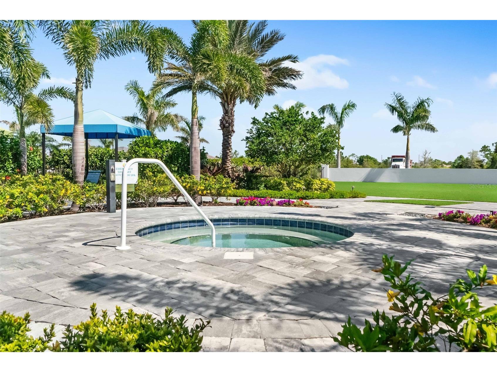 8506 Frangipani Terrace Sarasota FL 34240 A4694557 image79