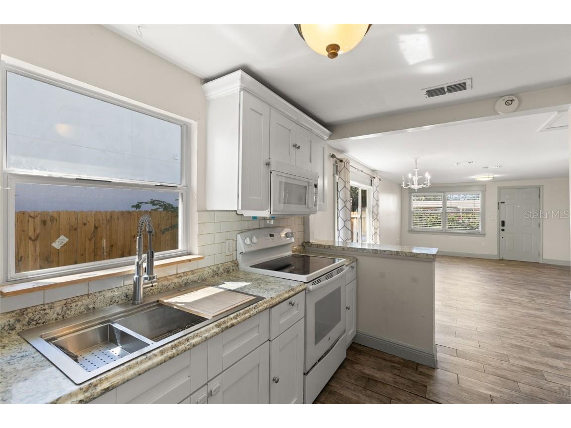 8507 Claonia Street Tampa FL 33614 TB8437381 image12