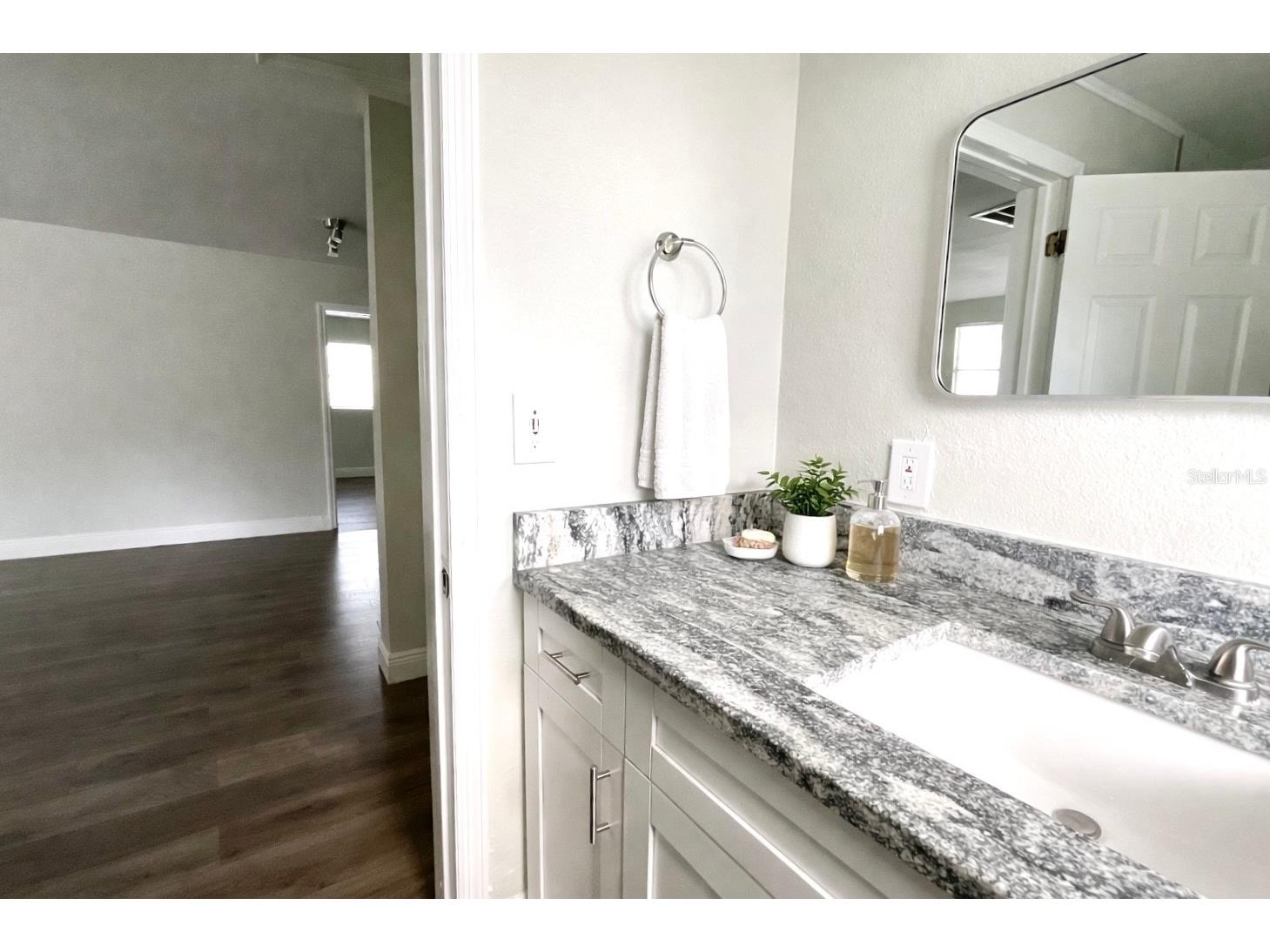 8507 N Edison Tampa FL 33604 TB8468606 image22