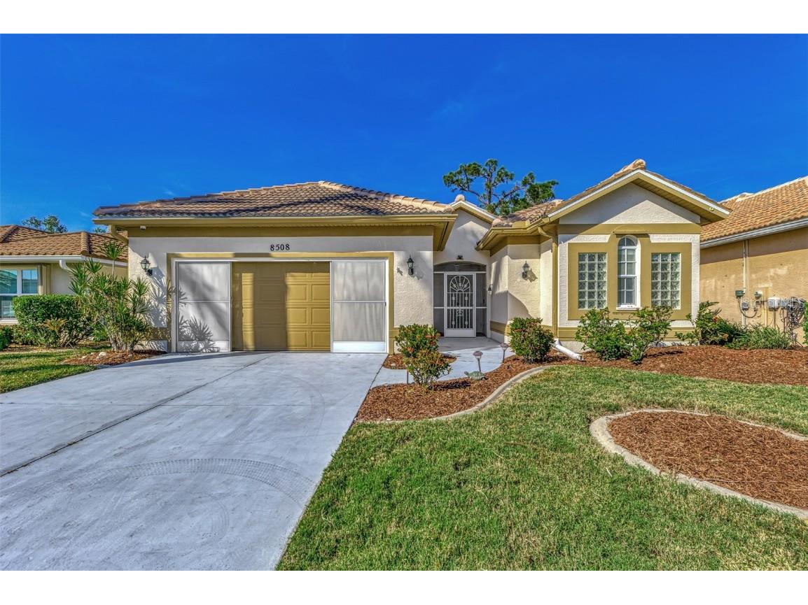 8508 Gateway Court Englewood FL 34224 D6139278 image1