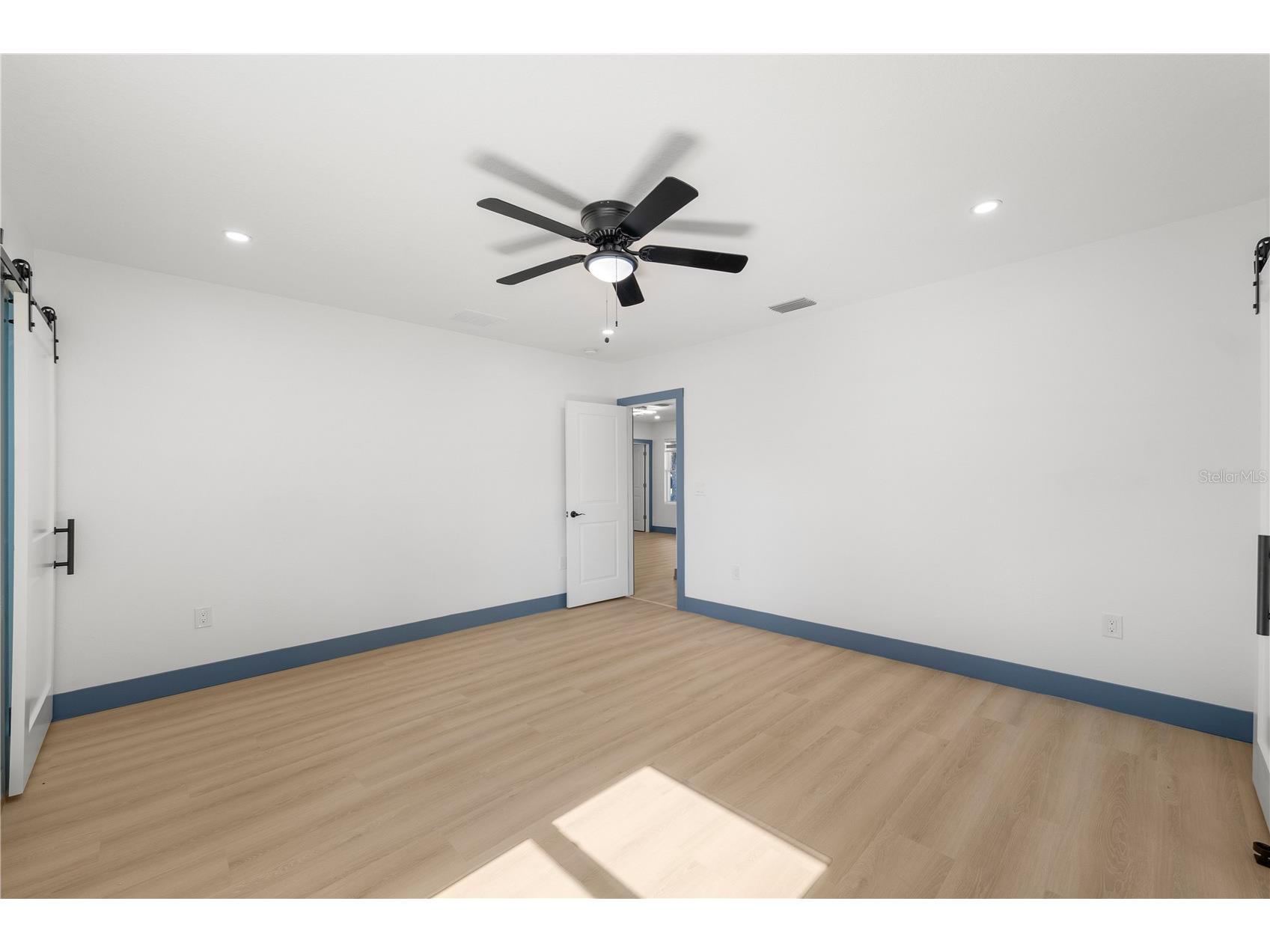 8508 Sunbeam Ln Tampa FL 33615 TB8470129 image10