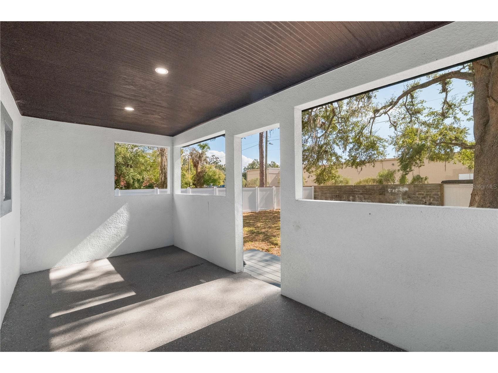 8508 Sunbeam Ln Tampa FL 33615 TB8470129 image25