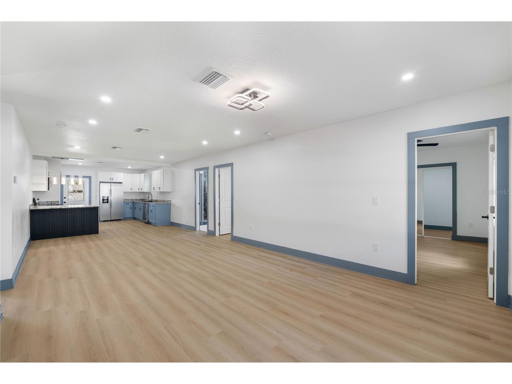 8508 Sunbeam Ln Tampa FL 33615 TB8470129 image3