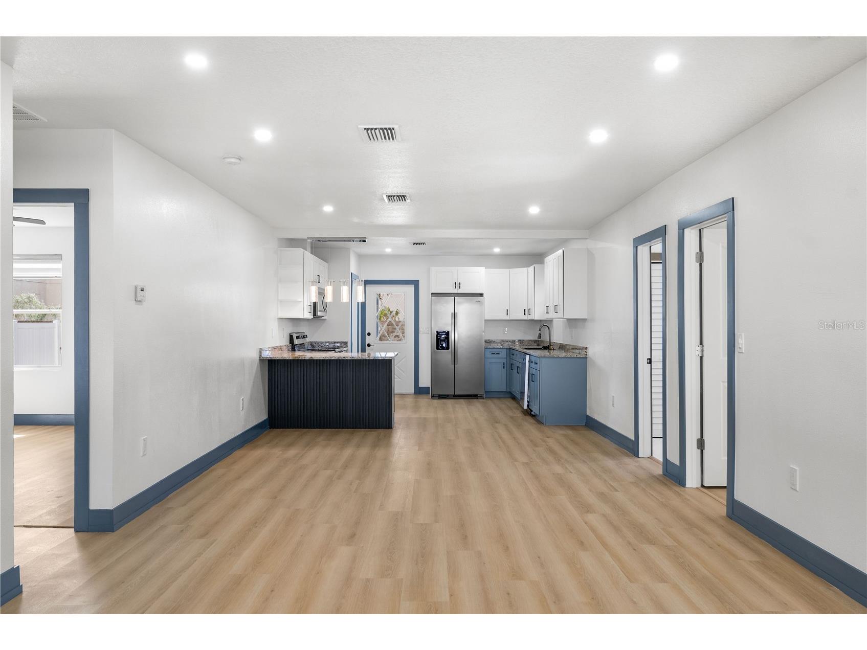 8508 Sunbeam Ln Tampa FL 33615 TB8470129 image4