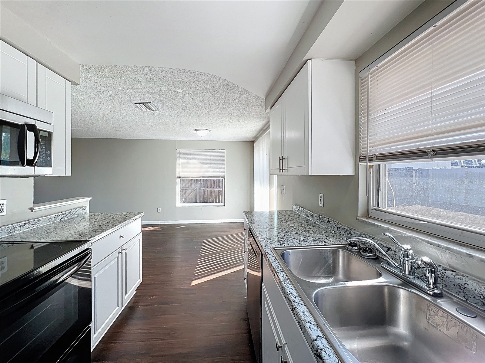 8508 Woodhurst Drive Tampa FL 33615 TB8470939 image13