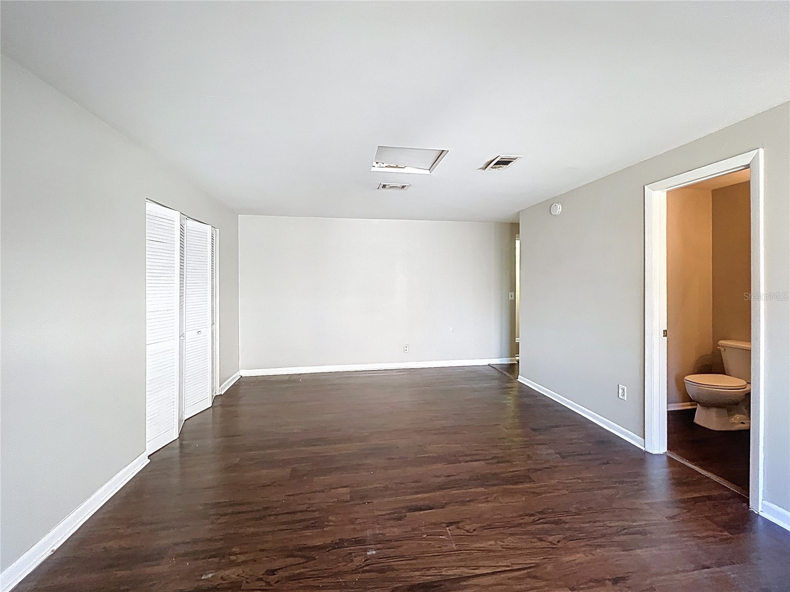 8508 Woodhurst Drive Tampa FL 33615 TB8470939 image20