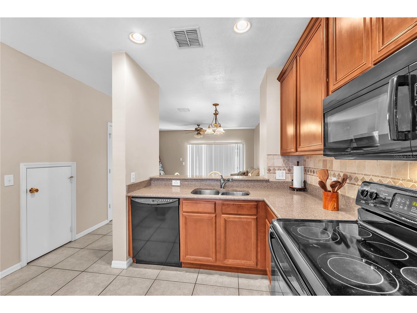 8509 Trail Wind Drive Tampa FL 33647 TB8474722 image11
