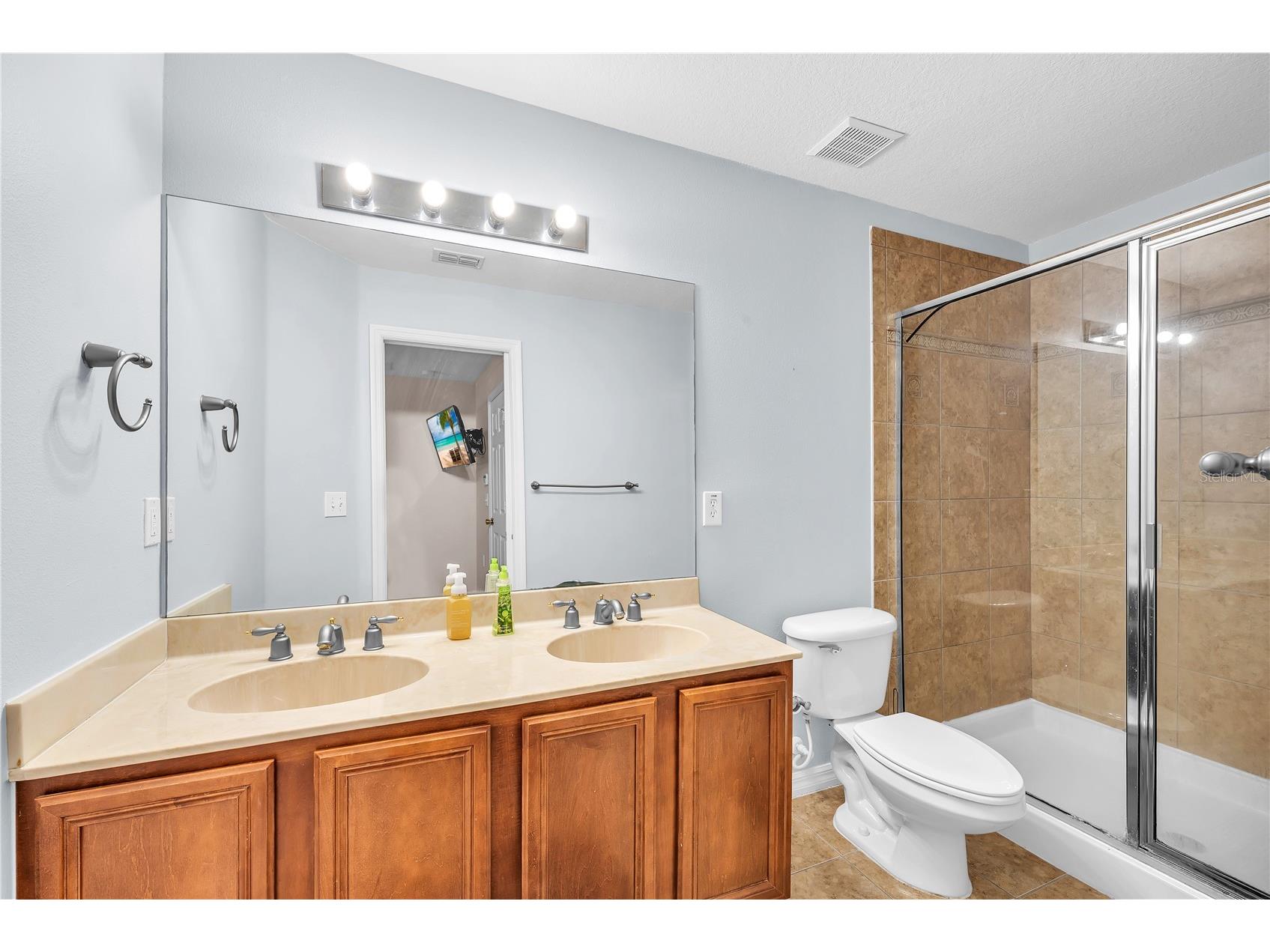 8509 Trail Wind Drive Tampa FL 33647 TB8474722 image19