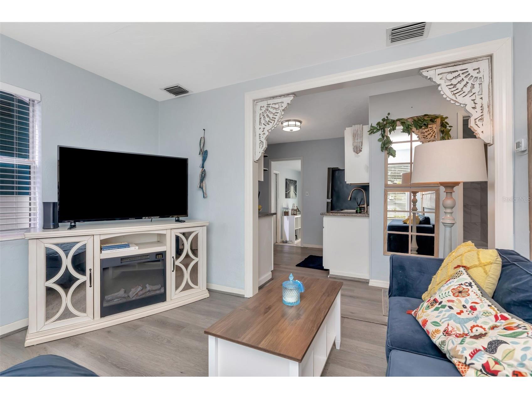 851 53rd Terrace N Saint Petersburg FL 33703 TB8473656 image3