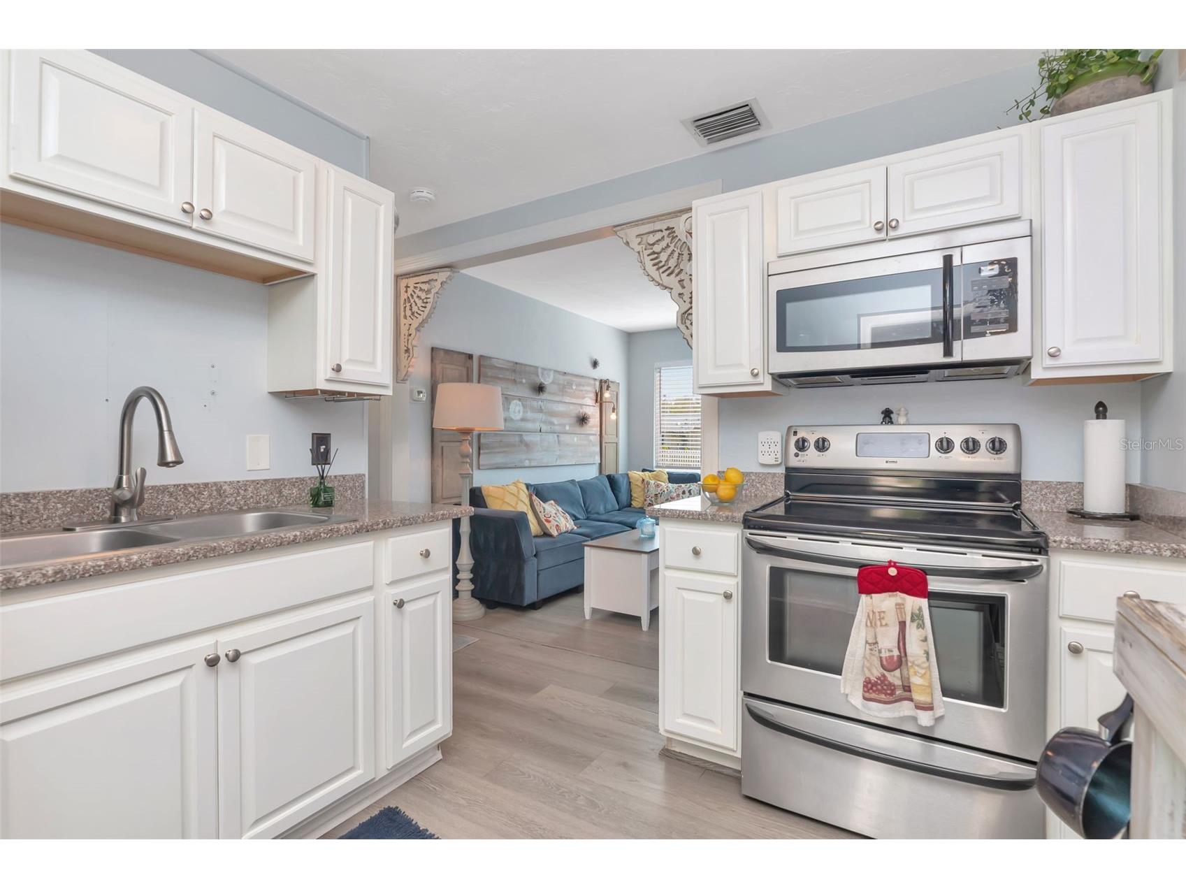 851 53rd Terrace N Saint Petersburg FL 33703 TB8473656 image4
