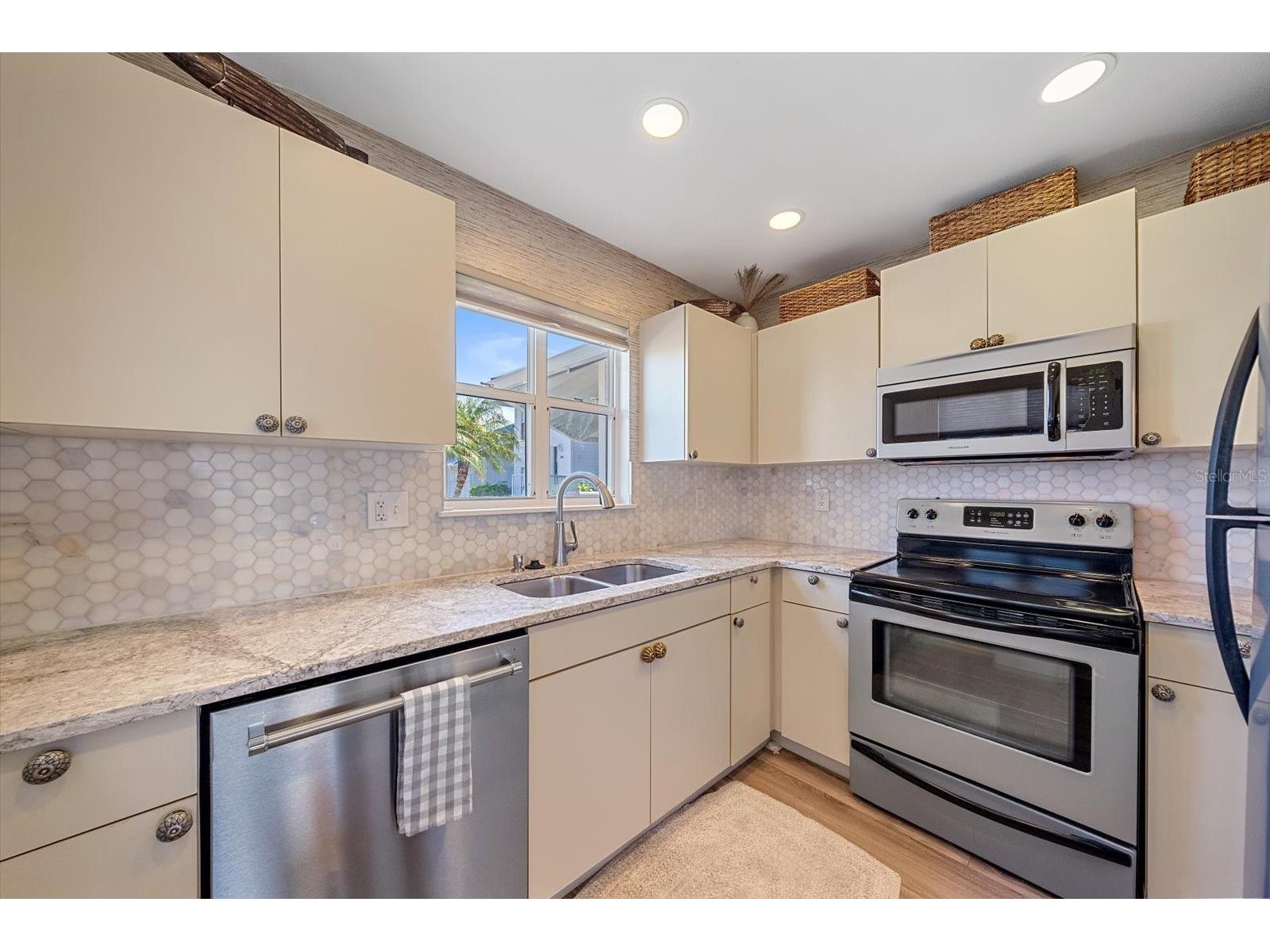 851 Audubon Drive #851 Bradenton FL 34209 A4693366 image7