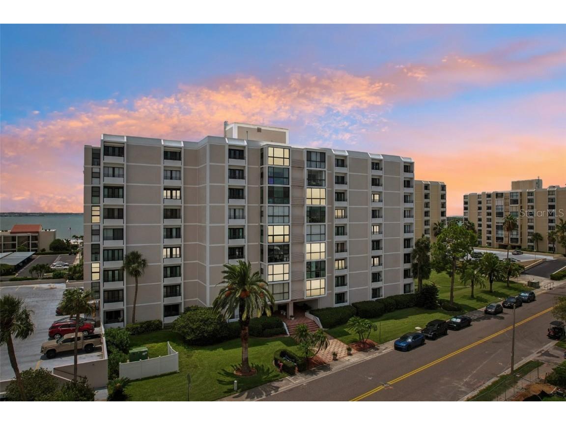 851 Bayway Boulevard #104 Clearwater Beach FL 33767 T3547450 image2