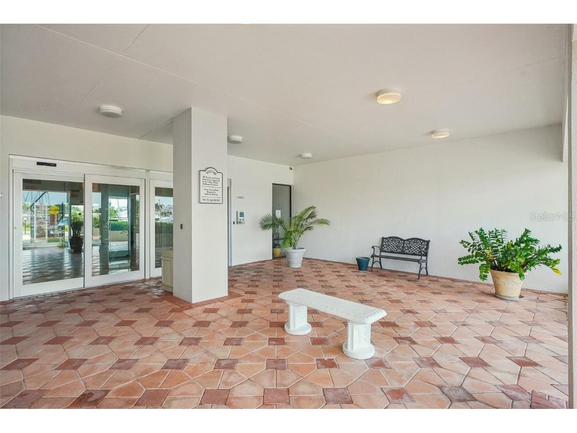 851 Bayway Boulevard #104 Clearwater Beach FL 33767 T3547450 image5
