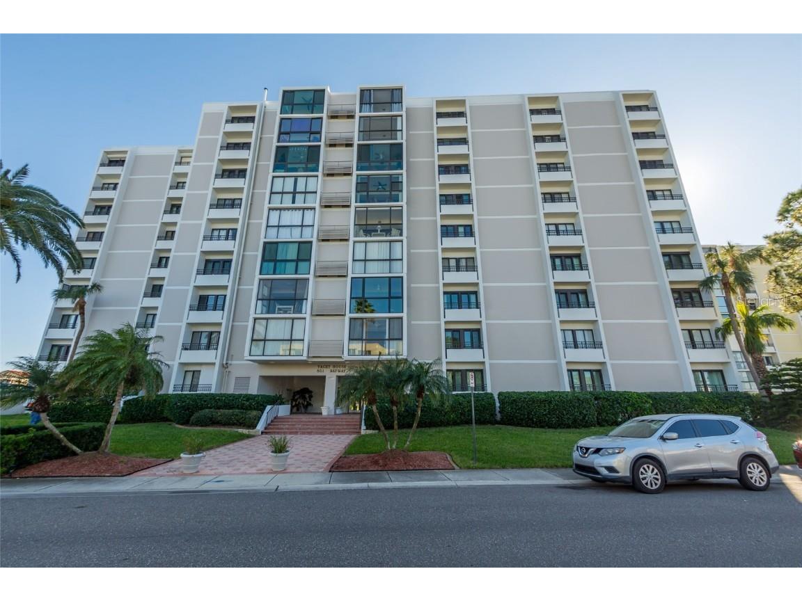 851 Bayway Boulevard #405 Clearwater FL 33767 U8221833 image1