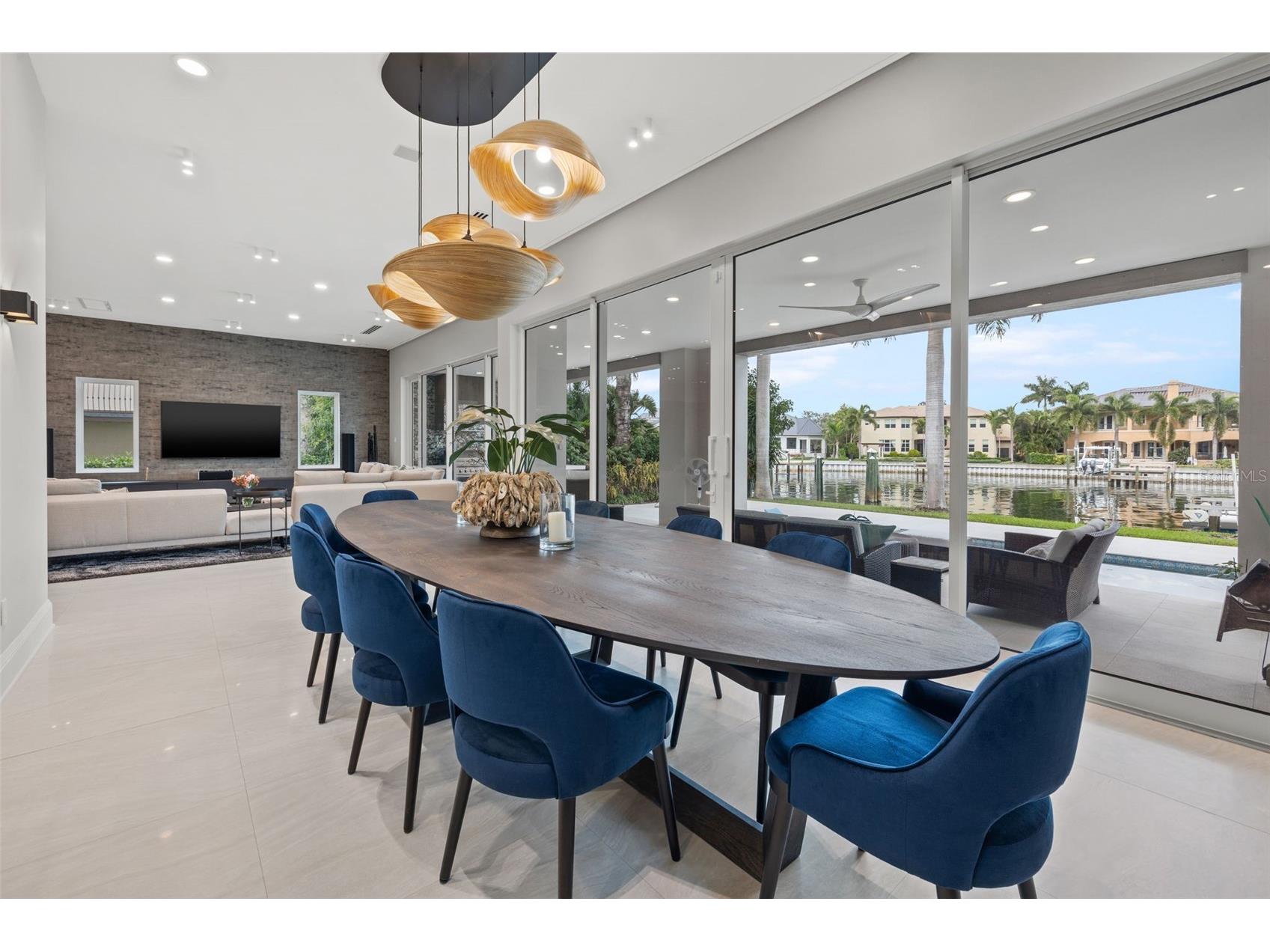 851 Brightwaters Boulevard NE Saint Petersburg FL 33704 TB8475019 image21