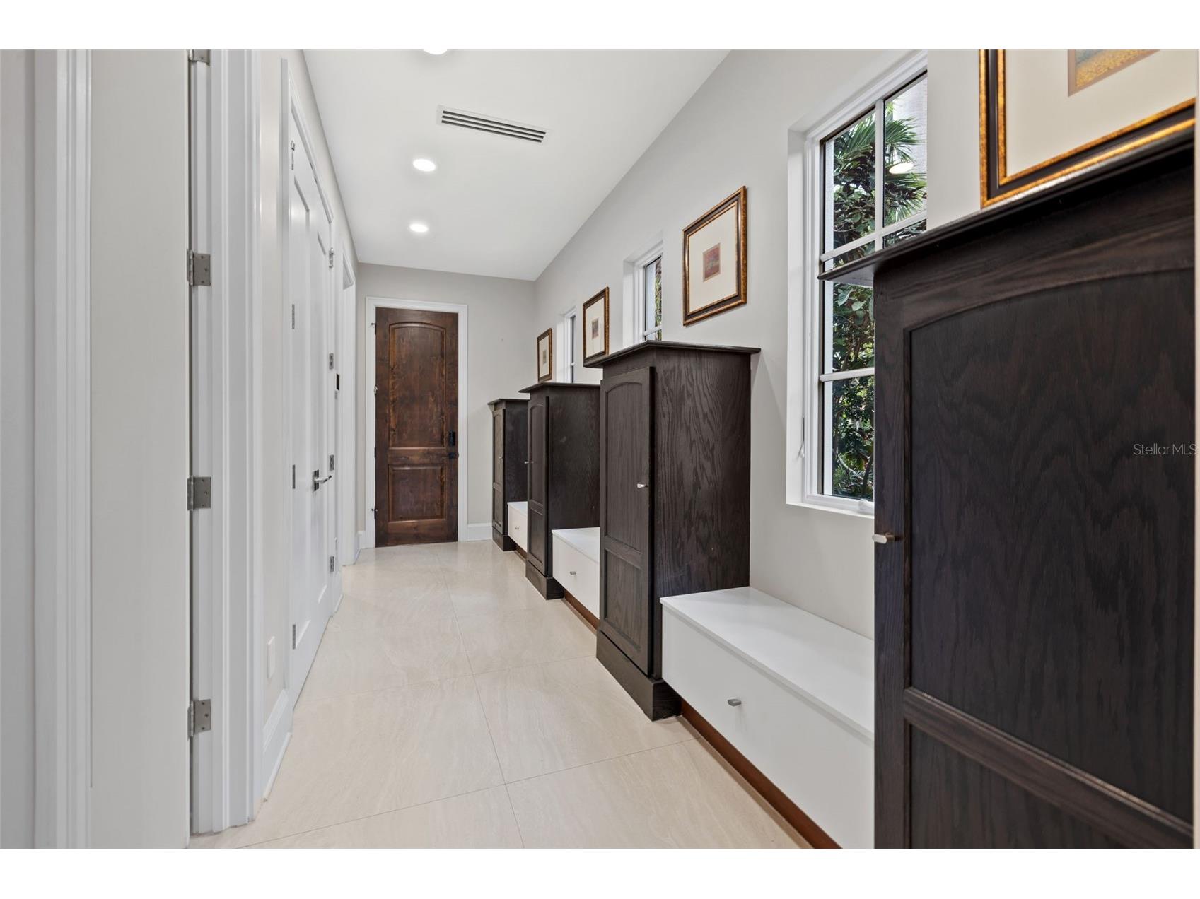 851 Brightwaters Boulevard NE Saint Petersburg FL 33704 TB8475019 image22