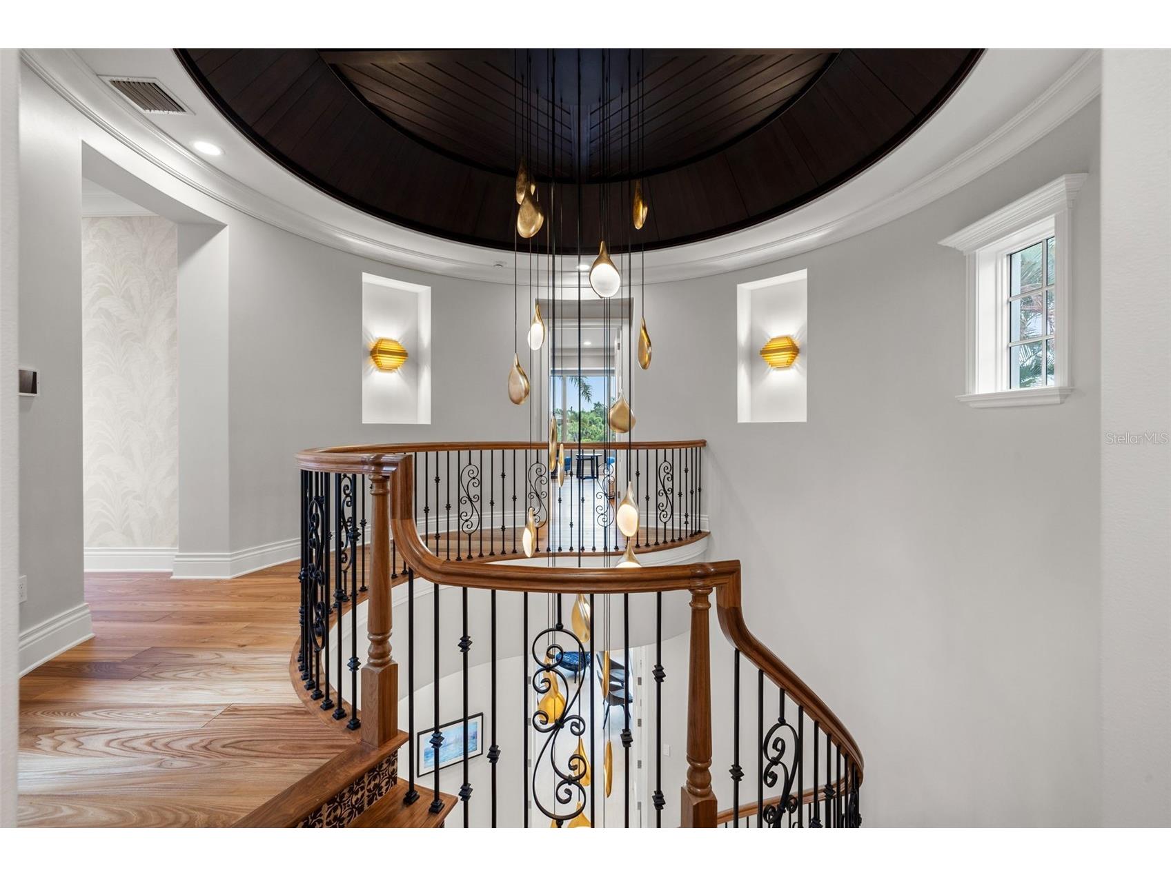 851 Brightwaters Boulevard NE Saint Petersburg FL 33704 TB8475019 image28