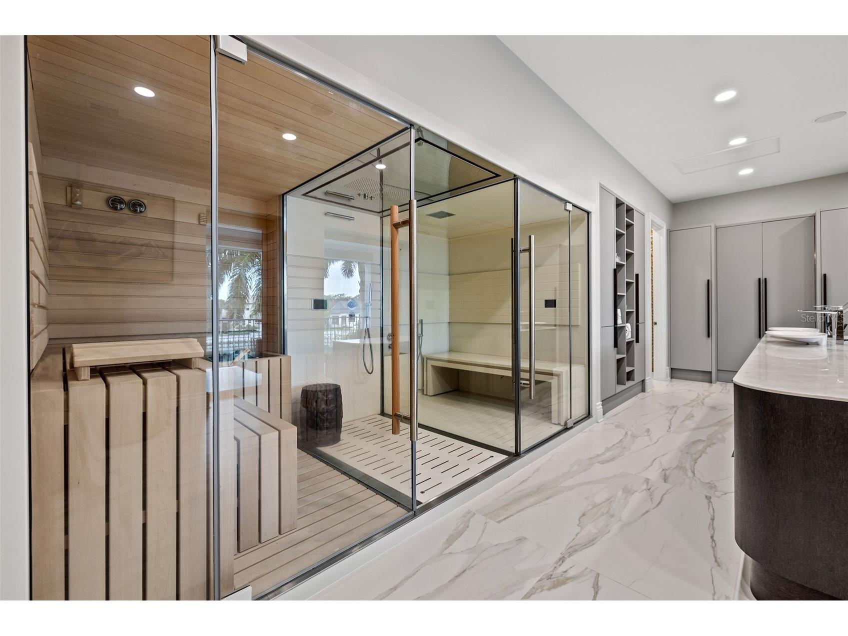 851 Brightwaters Boulevard NE Saint Petersburg FL 33704 TB8475019 image32