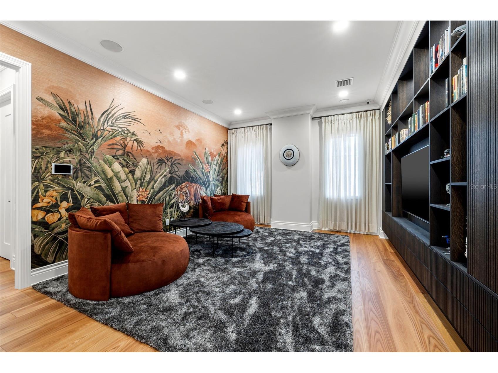 851 Brightwaters Boulevard NE Saint Petersburg FL 33704 TB8475019 image40