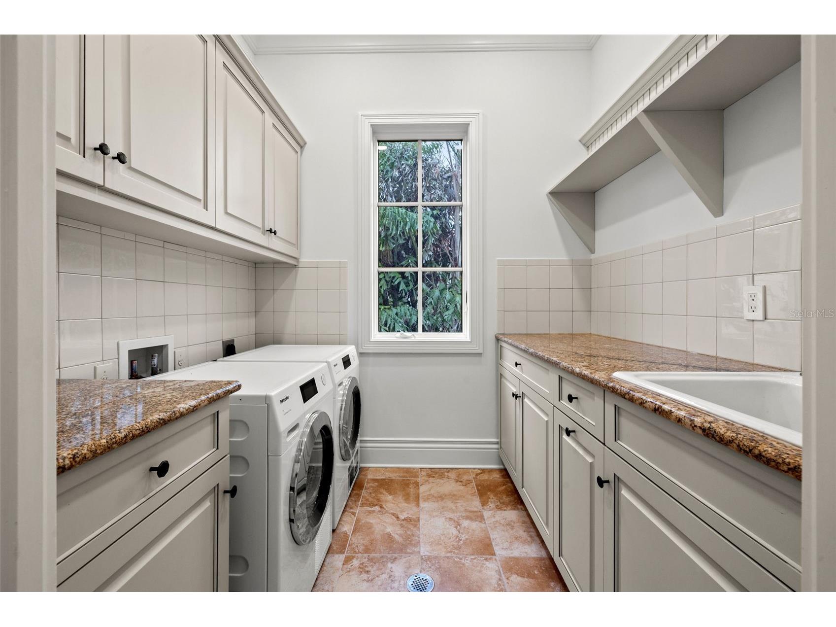 851 Brightwaters Boulevard NE Saint Petersburg FL 33704 TB8475019 image44