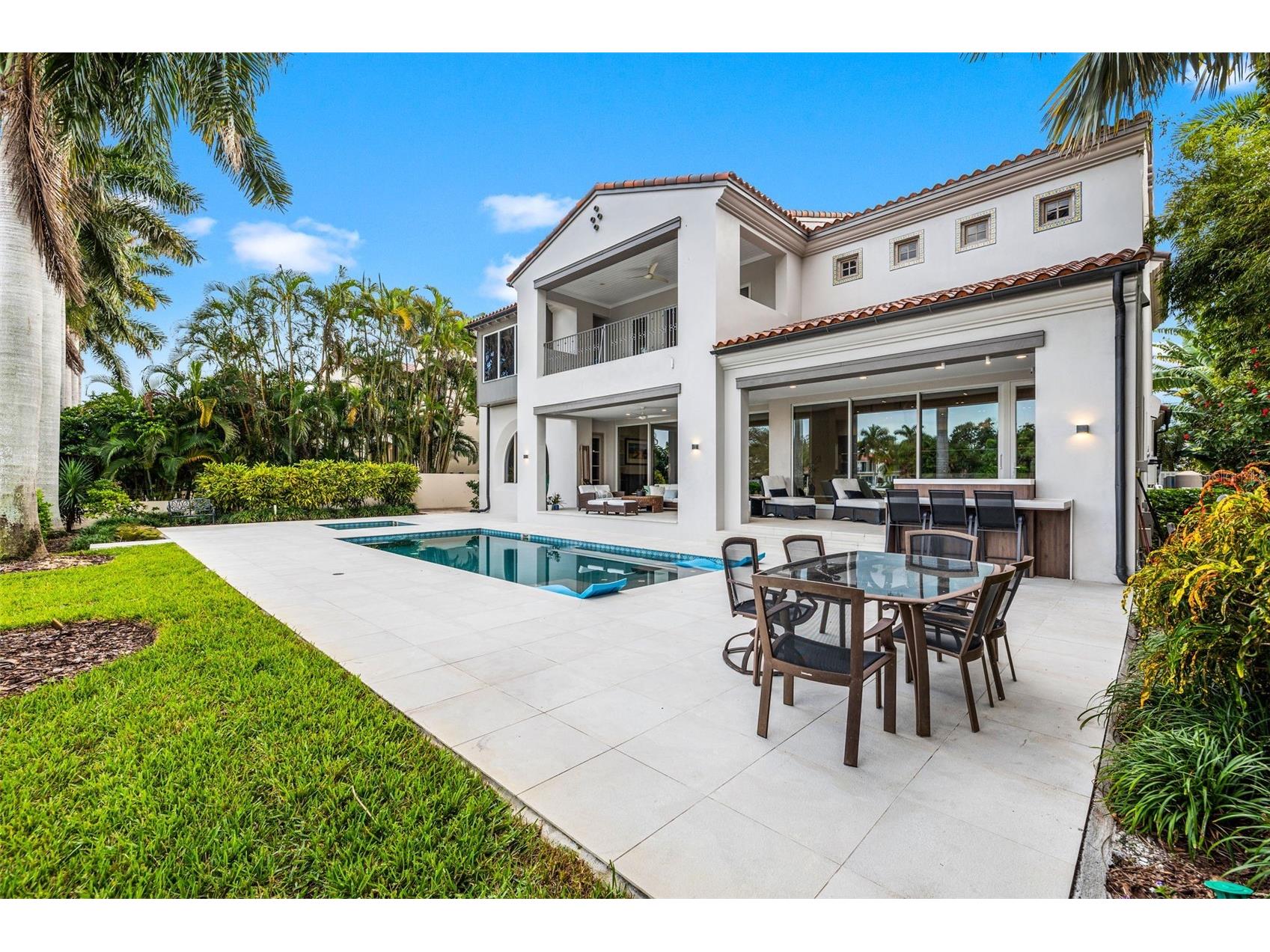 851 Brightwaters Boulevard NE Saint Petersburg FL 33704 TB8475019 image55