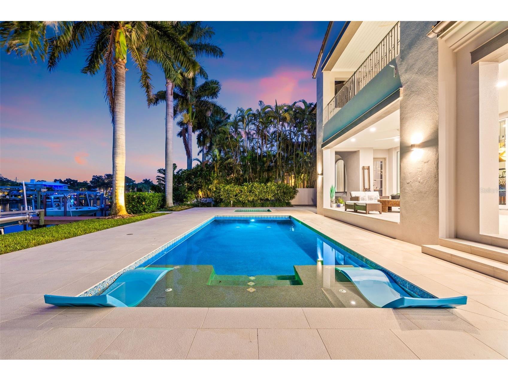 851 Brightwaters Boulevard NE Saint Petersburg FL 33704 TB8475019 image56